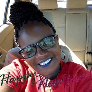 Meet your Posher, Kendra